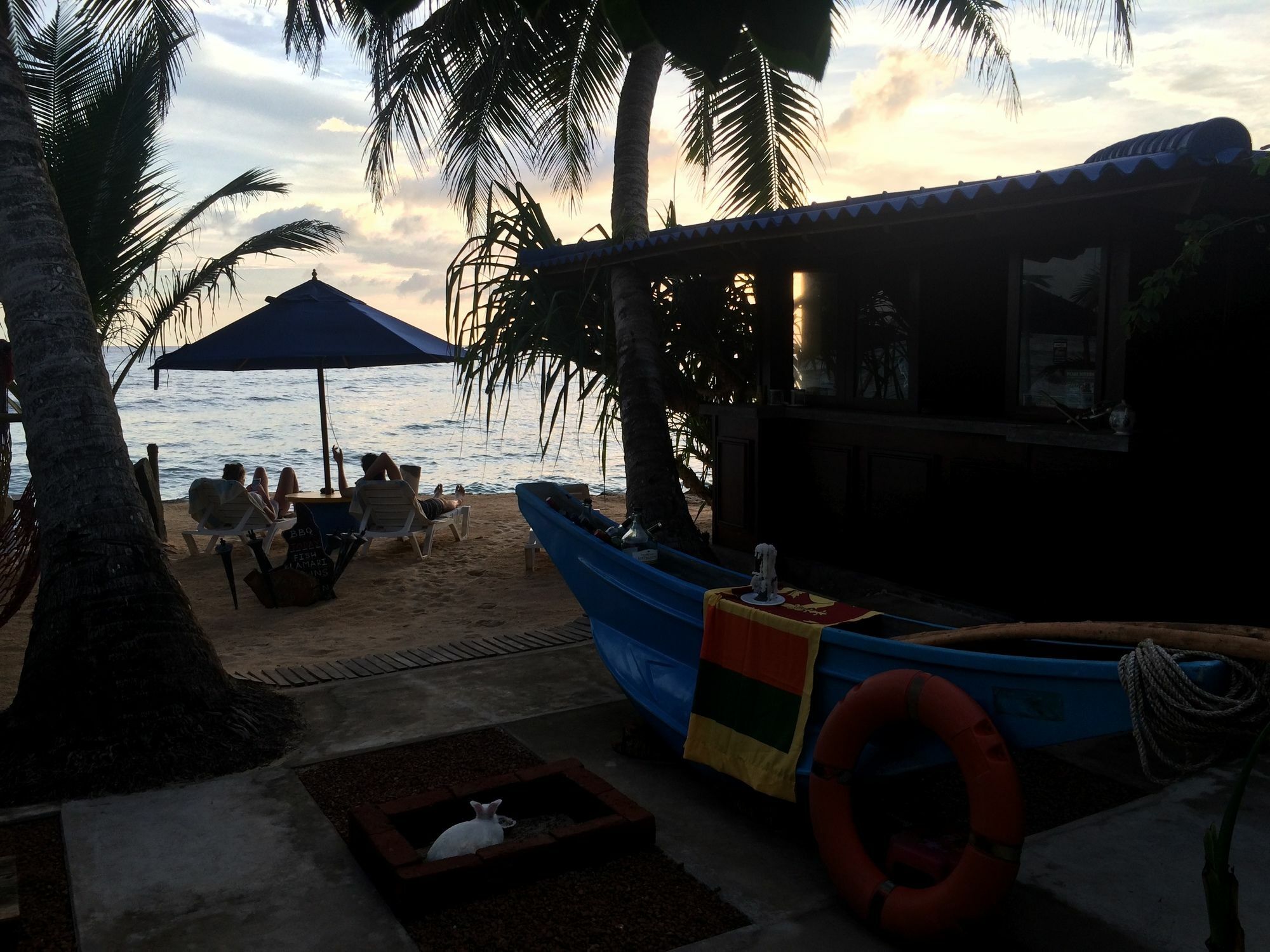 Beach Castle Унаватуна Экстерьер фото