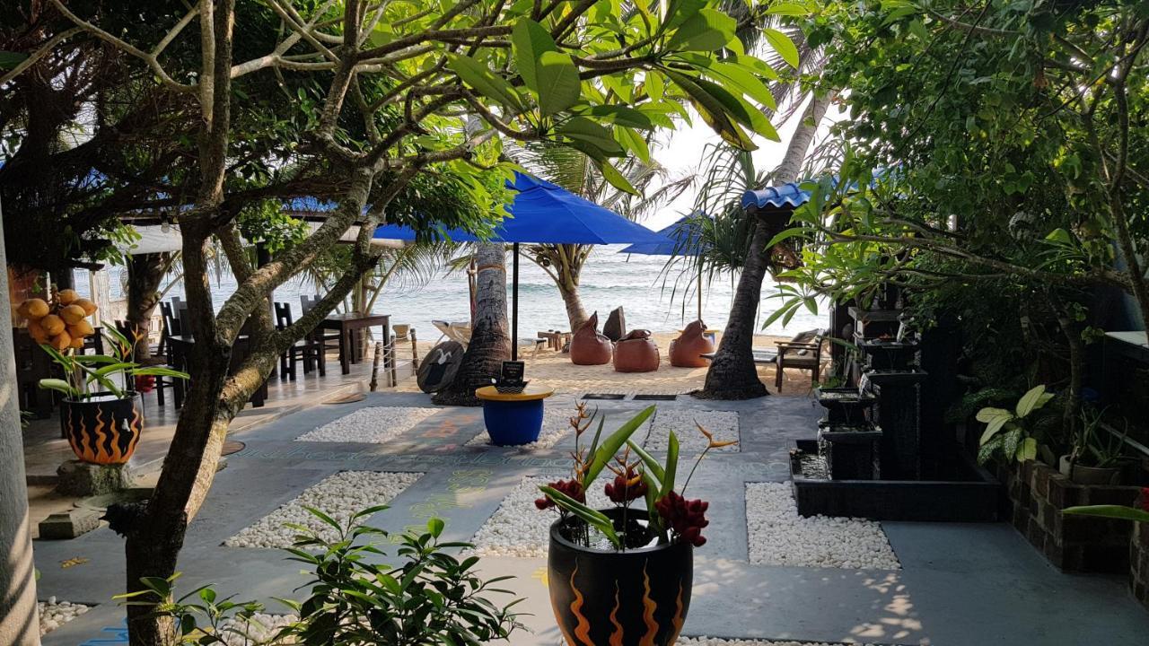 Beach Castle Унаватуна Экстерьер фото